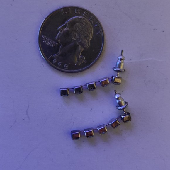 Dainty Rhinestone dangle earrings - Picture 6 of 6